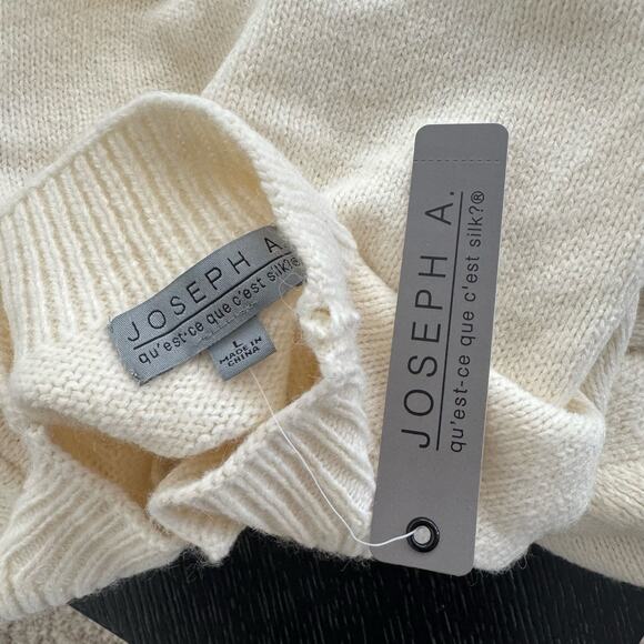 Joseph A Aran Style Sweater in Ecru - Picture 7 of 7